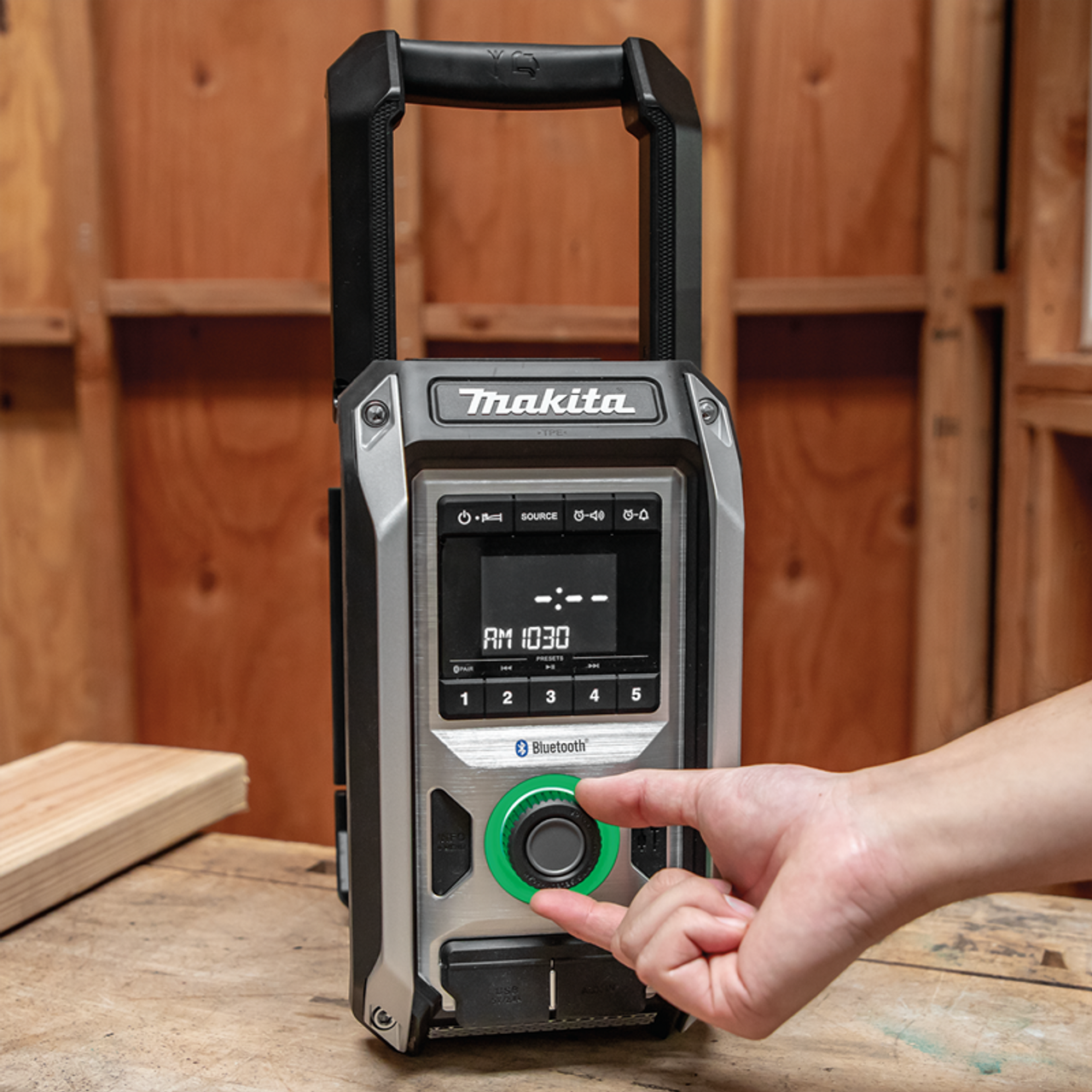 18V LXT? 12V max CXT? Lithium-Ion Cordless Bluetooth? Job Site Radio,  Tool Only, Delivers rich,
