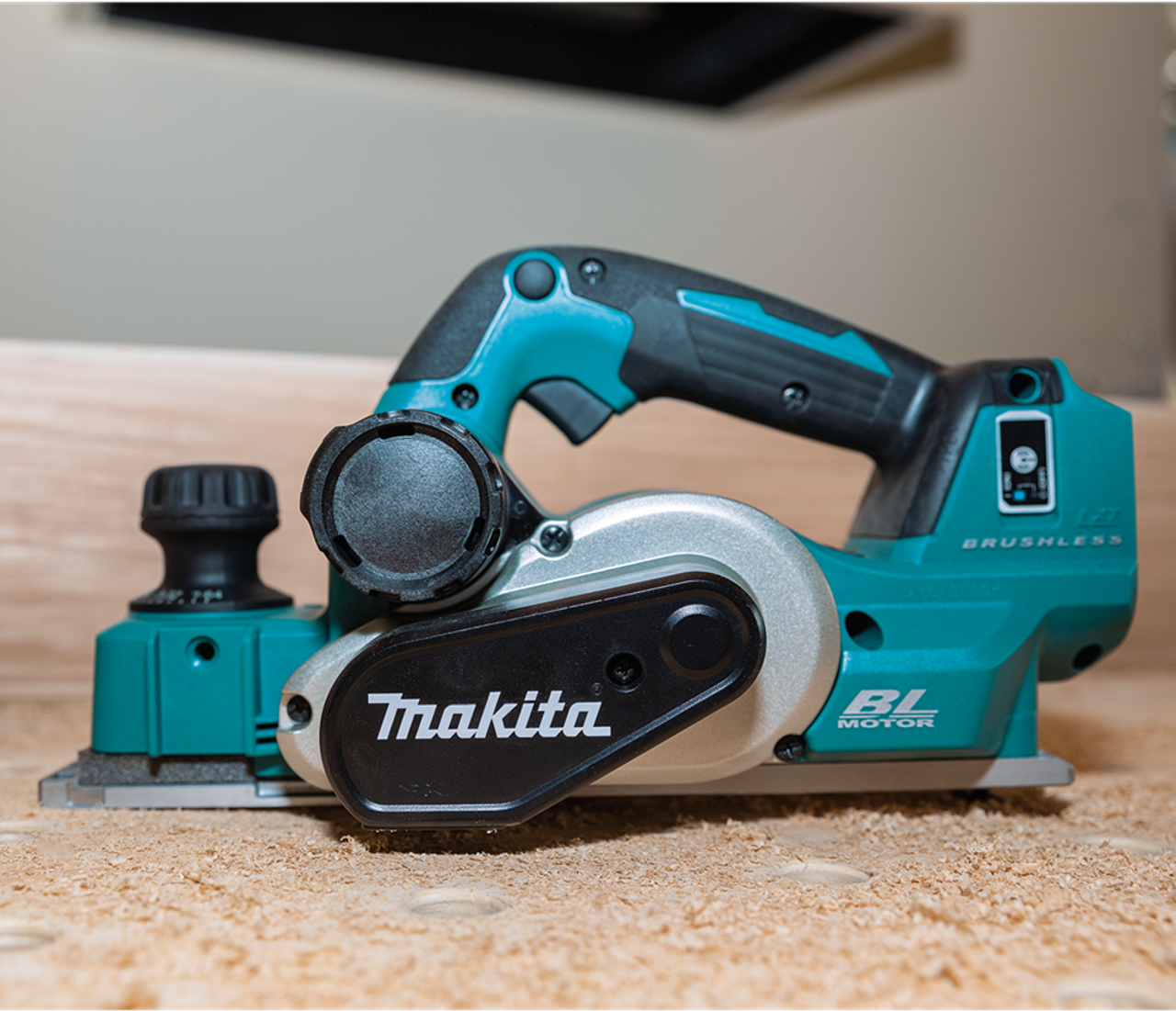 18V LXT? Lithium-Ion Brushless Cordless 3-1/4" Planer, AWS? Capable, Tool Only, Auto-start Wireless System, XPK02Z