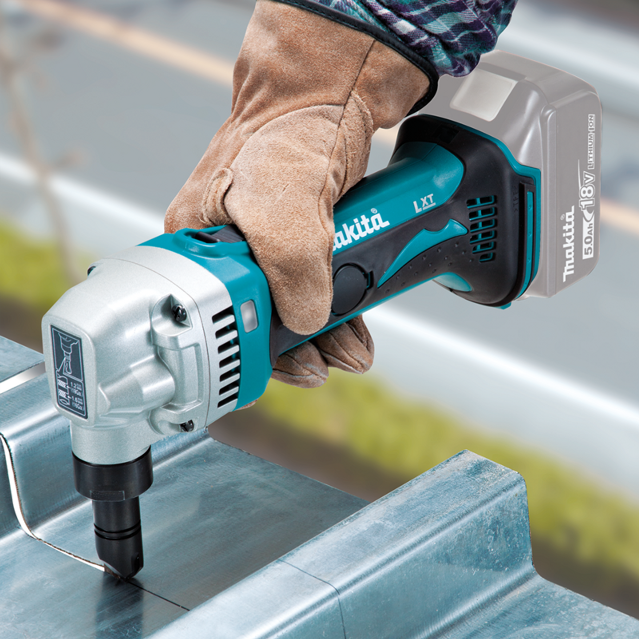 18V LXT? Lithium-Ion Cordless 16 Gauge Nibbler, Tool Only, Makita-built motor, XNJ01Z