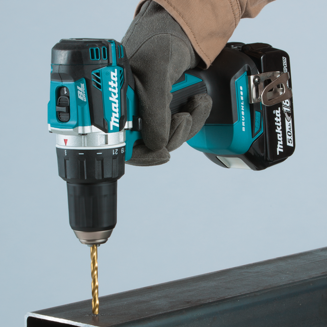 18V LXT? Lithium-Ion Compact Brushless Cordless 1/2" Driver-Drill Kit (5.0Ah), Compact and ergonomic design, XFD12T