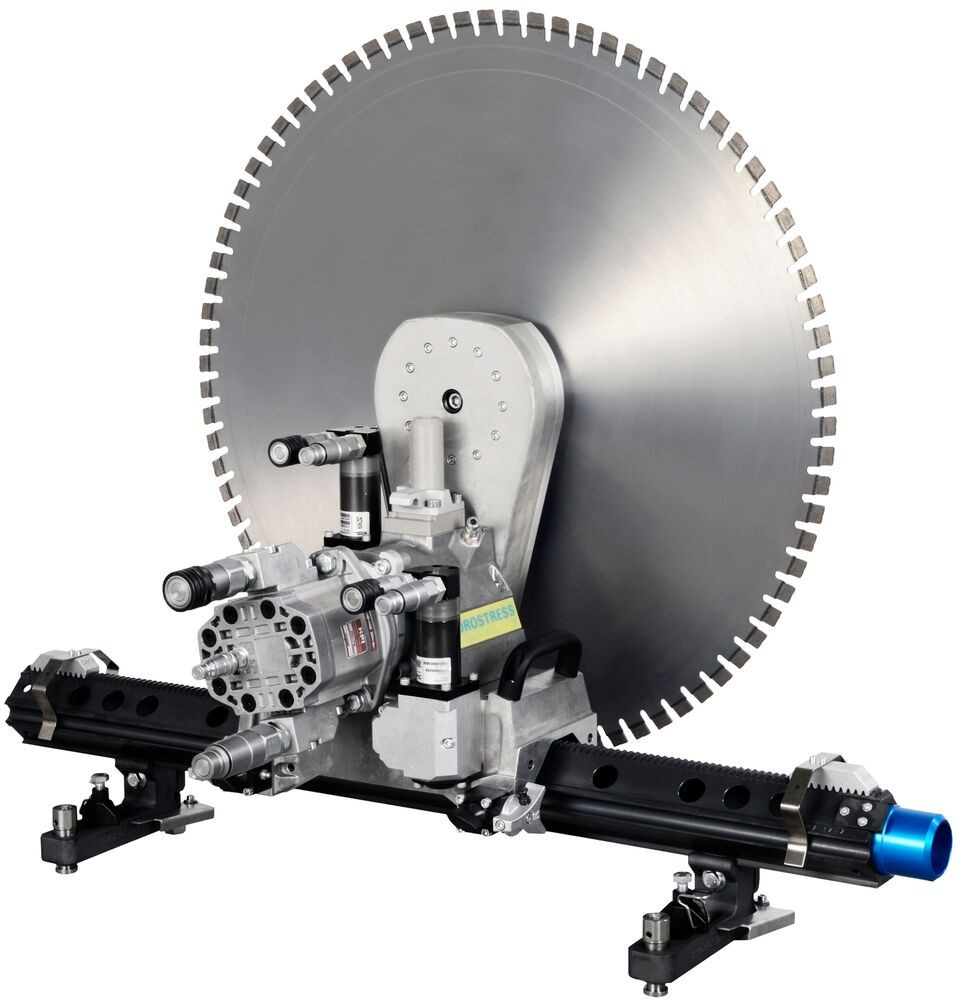 FZ-4S Hydraulic Wall Saw Head - Aluminum Track Feet - 86" Aluminum Track - 43" Aluminum Track - 40" Blade Guard & Tool Kit  Blade Capacity 86"