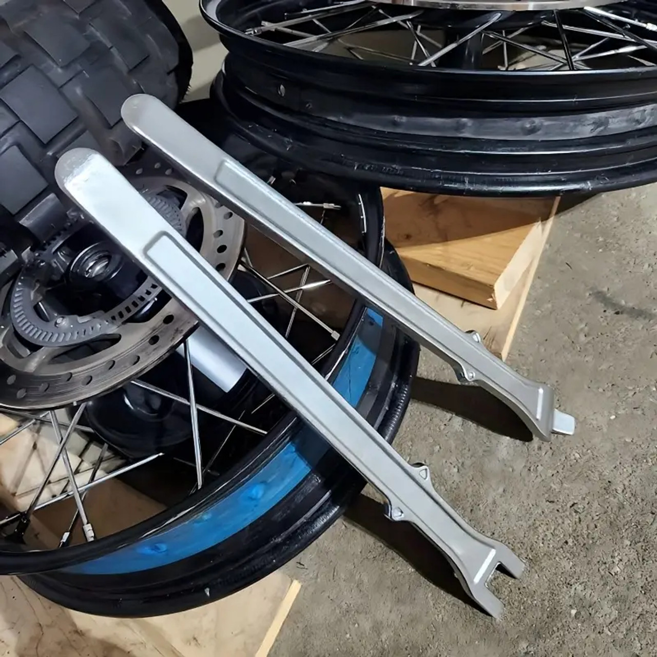 Easy to use tire lifting rod tire flipping tool combination tire lever maintenance tool Easy to use tire lifting rod tire flipping tool combination tire lever maintenance tool