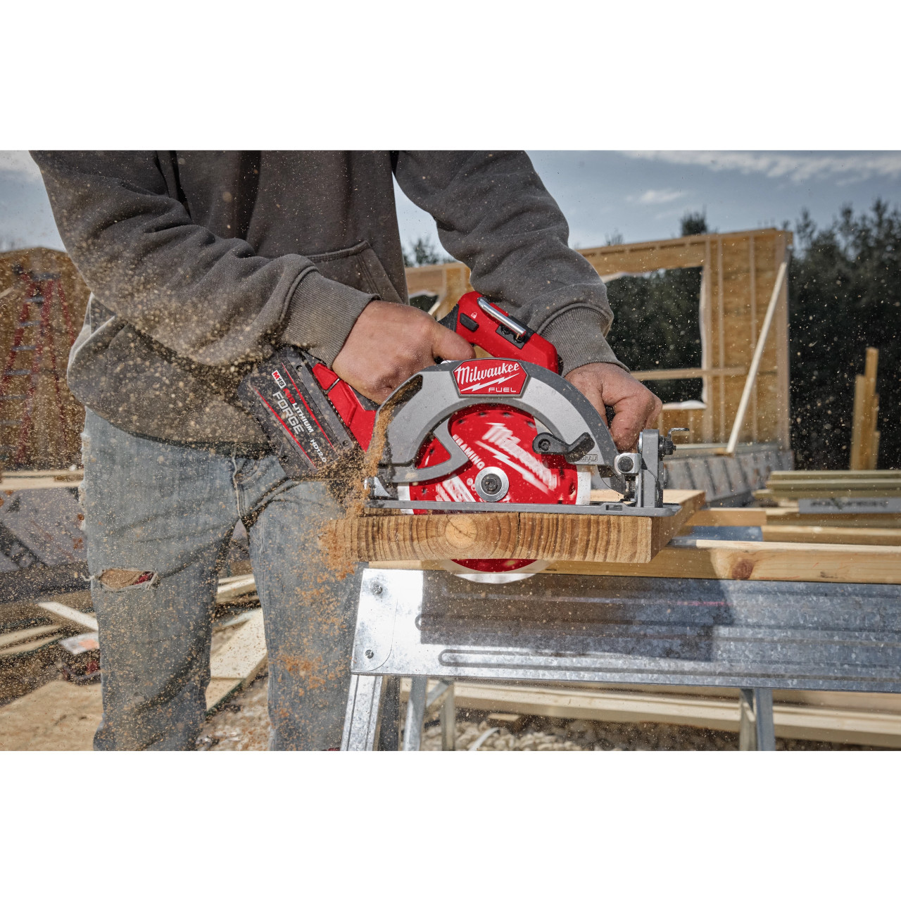 Milwaukee M18 FUEL™ 7-1/4” Circular Saw Kit 2834-21HD