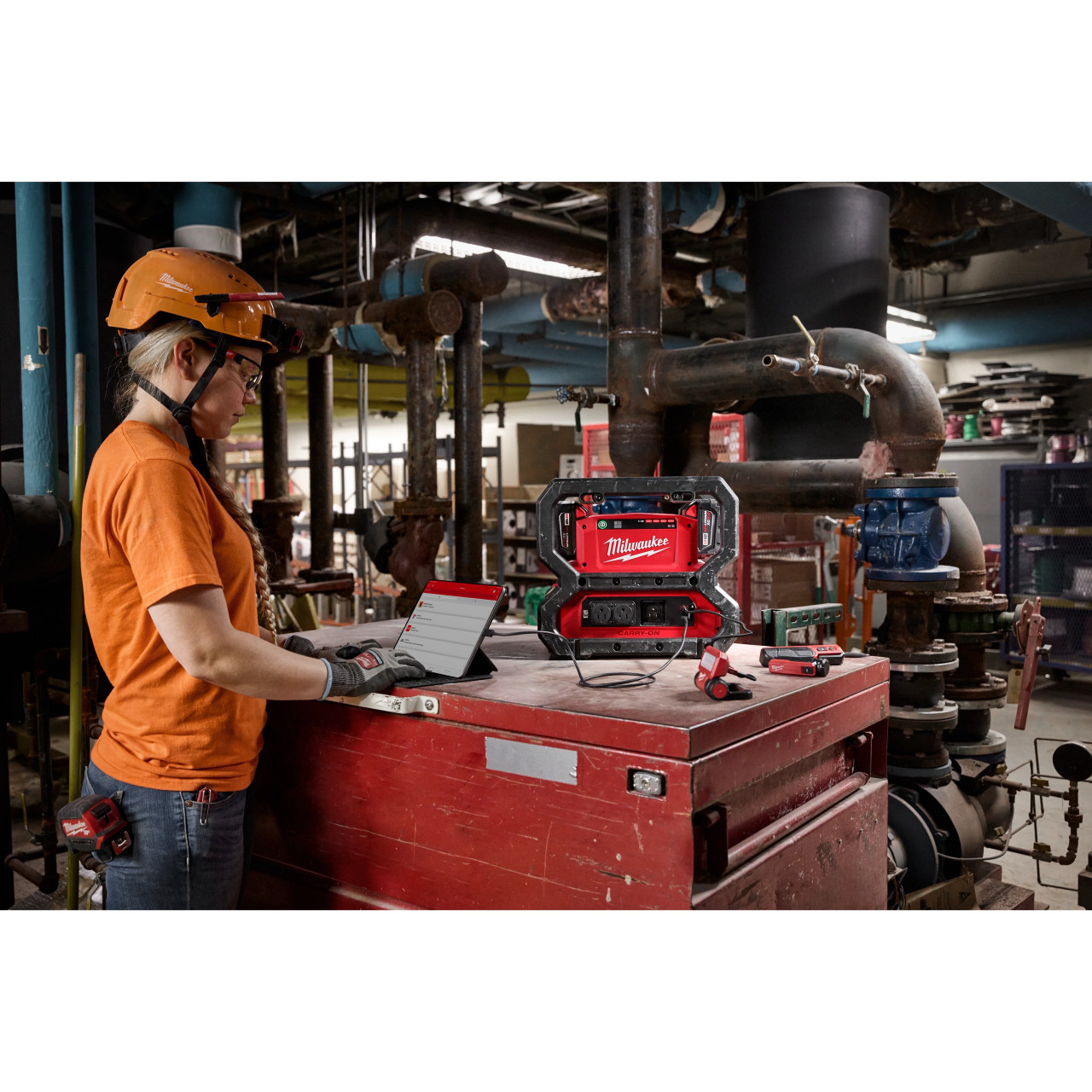 Milwaukee M18™ CARRY-ON™ 3600W/1800W Power Supply 2845-20