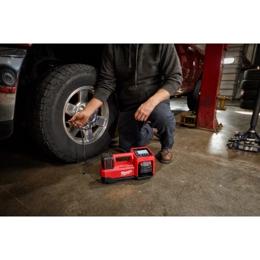 Milwaukee M18™ 18V Cordless Tire Inflator 2848-20