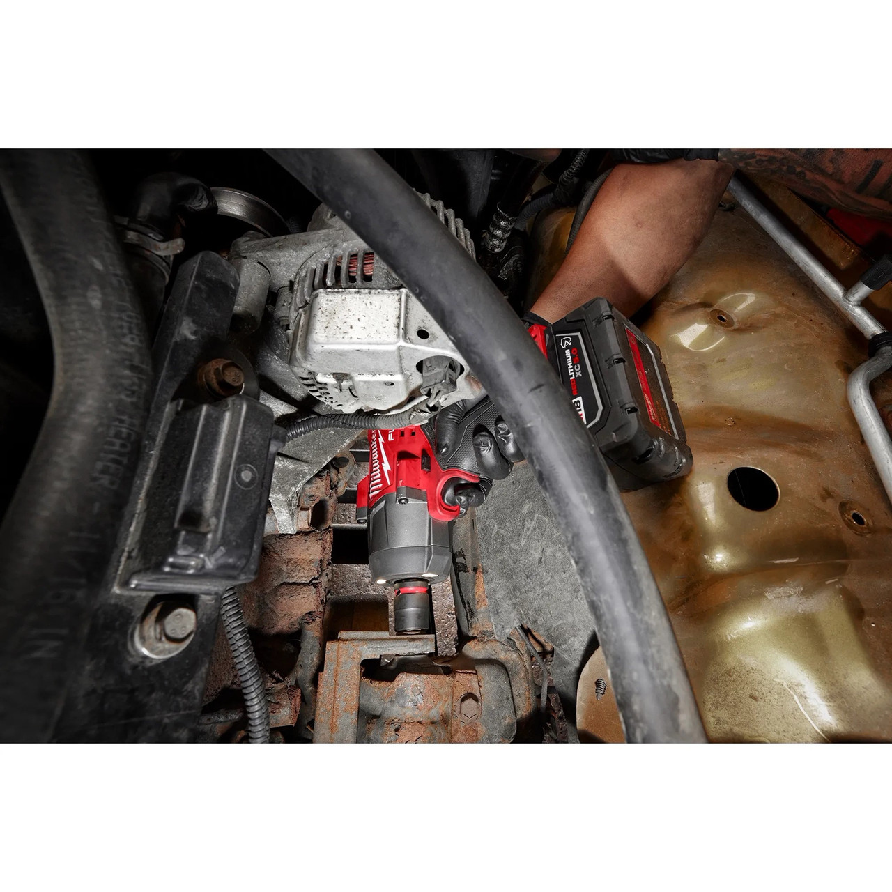 Milwaukee M18 FUEL™ 1/2" High Torque Impact Wrench w/ Friction Ring Kit 2967-21B