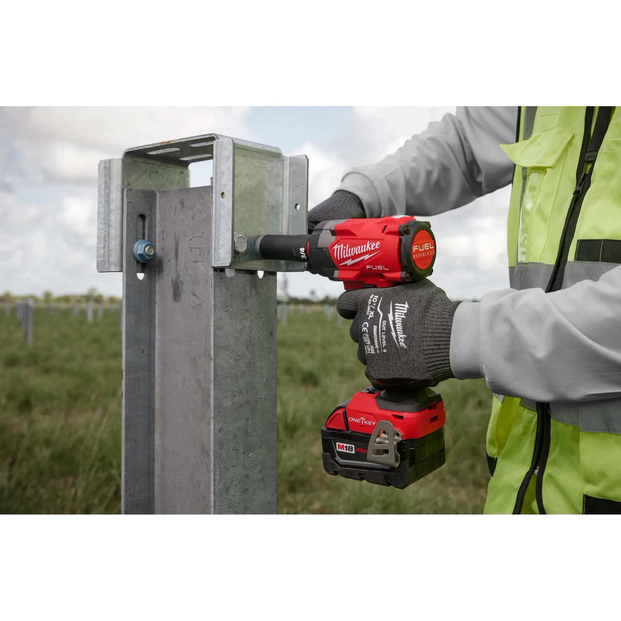 Milwaukee M18 FUEL™ 3/8” Controlled Torque Compact Impact Wrench w/ TORQUE-SENSE™ 3060-20