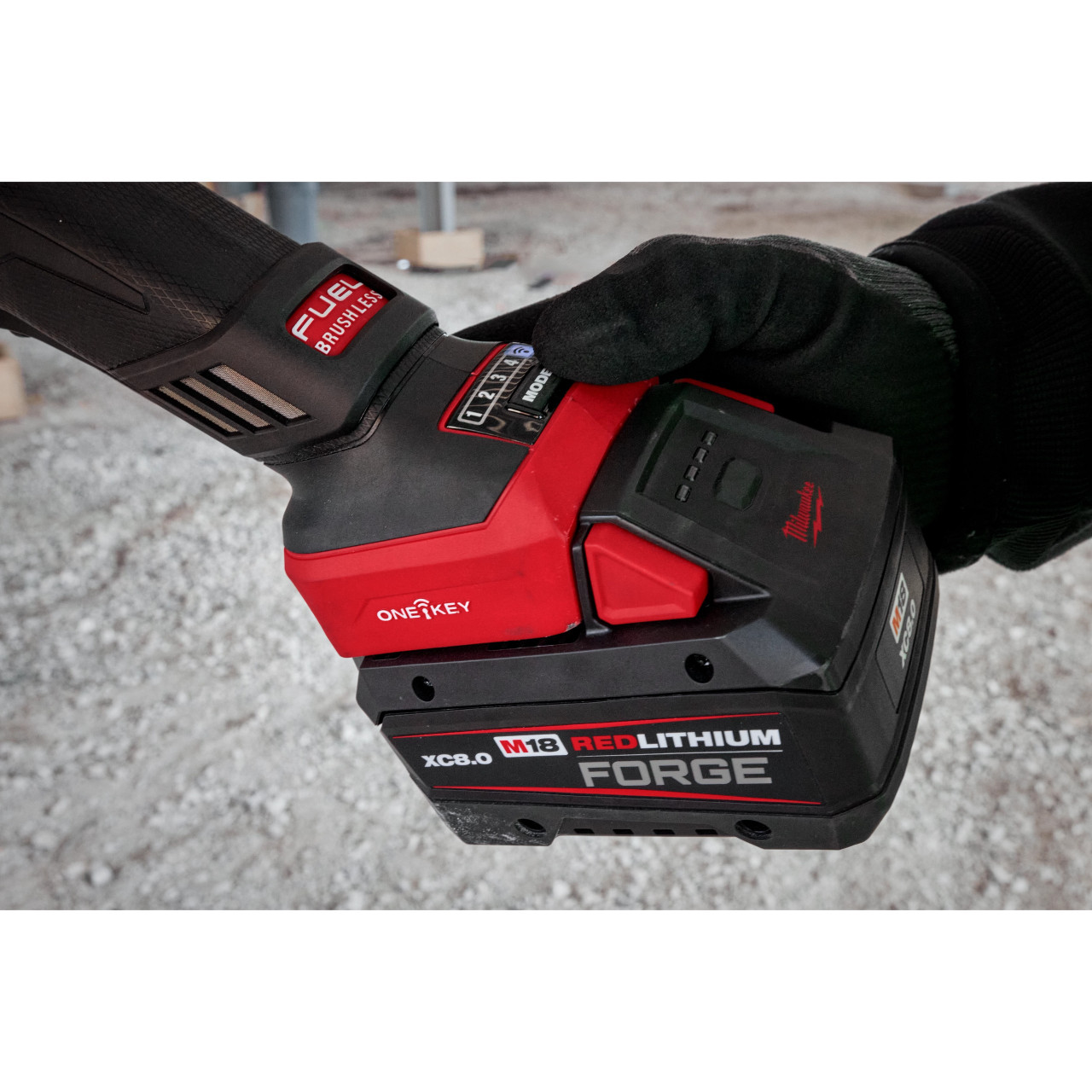 Milwaukee M18 FUEL™ 4-1/2"-6" Variable Speed Braking Grinder, Paddle Switch w/ ONE-KEY™ Kit 3672-22