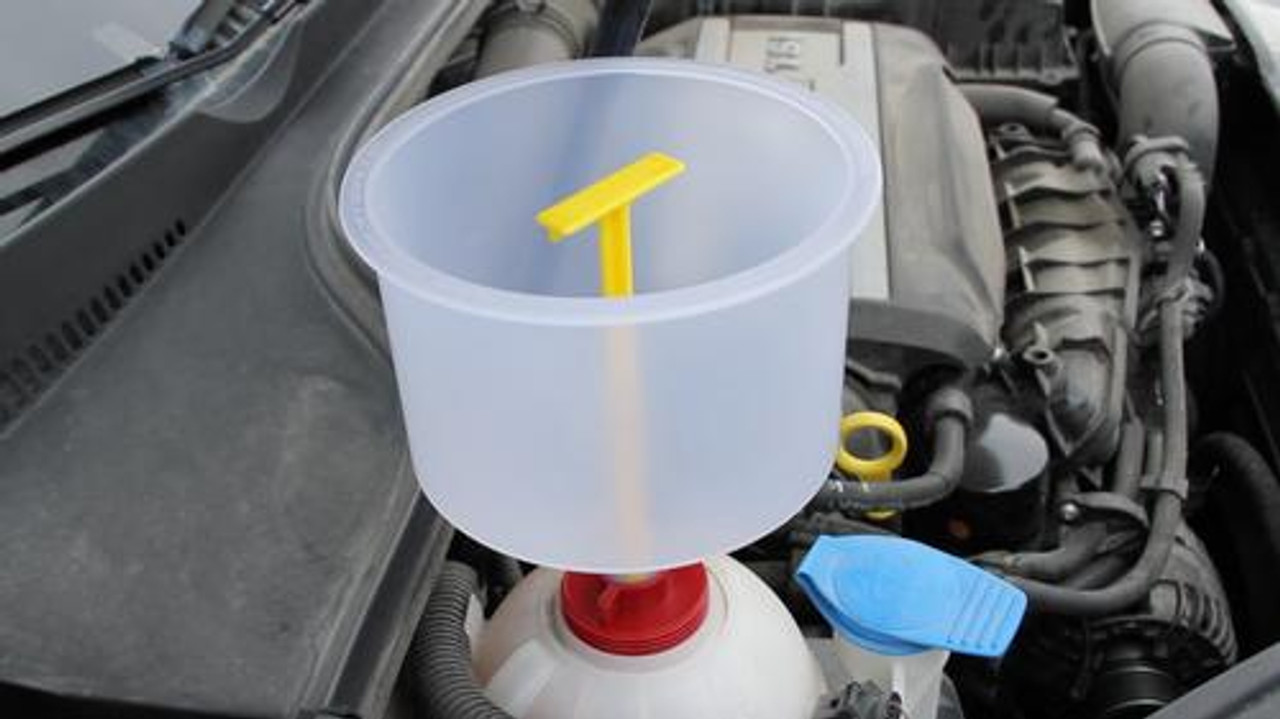 24970 SPILL-FREE FUNNEL WITH VW ADAPTER