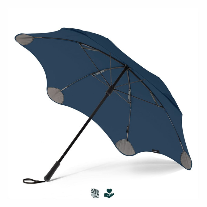 A navy blue BLUNT Coupe Umbrella with a black handle and a logo on the canopy.