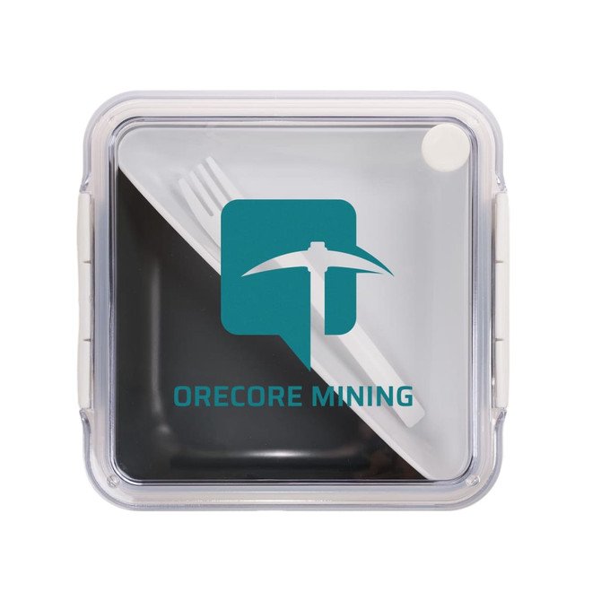 A square lunch box with a transparent lid, featuring a logo and a white fork inside. The container is black and clear.