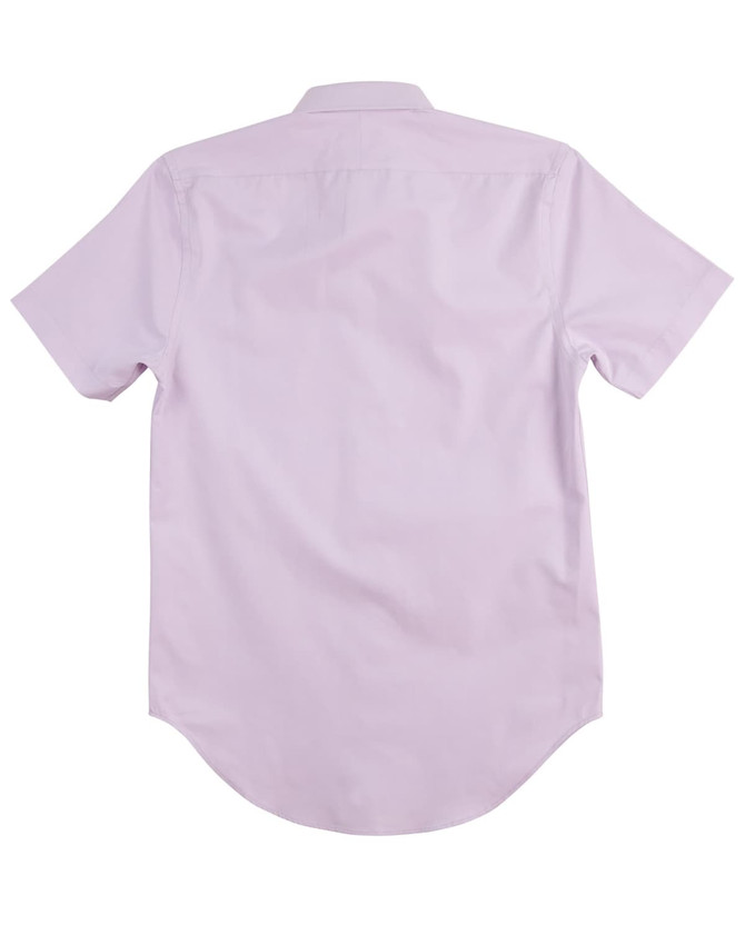A men's short sleeve shirt in light purple with a curved hem and a back yoke. It features a logo on the brand label.