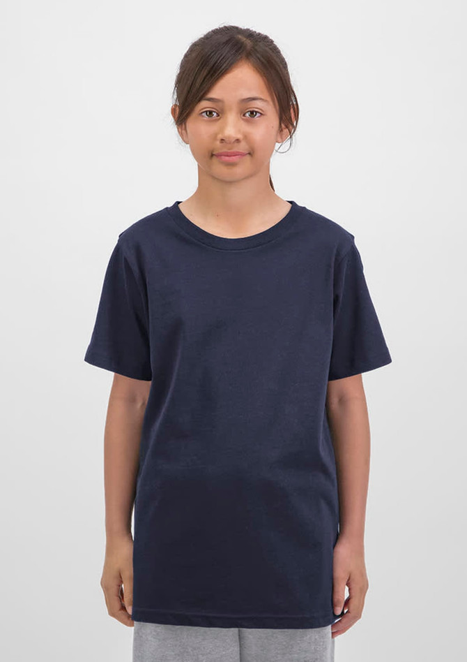 A short sleeve tee in navy blue, featuring a loose fit and a simple design. It has a logo on the front.