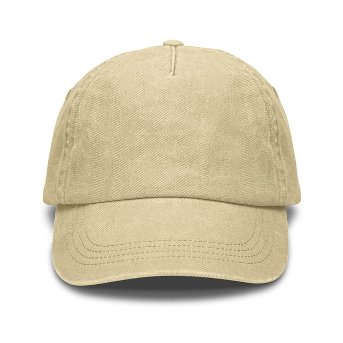 A vintage washed cap in a light beige colour with a curved brim and a logo.