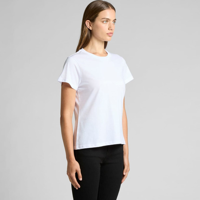 A white basic t-shirt with short sleeves, displayed on a model in a neutral backdrop.