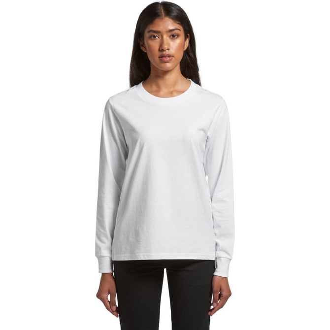 A white long-sleeve T-shirt with a crew neck and a logo on the front. The model is wearing black pants.
