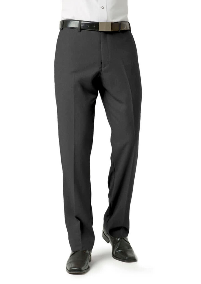 Men's classic flat pants in grey, featuring a straight cut and a belt, suitable for smart-casual attire.