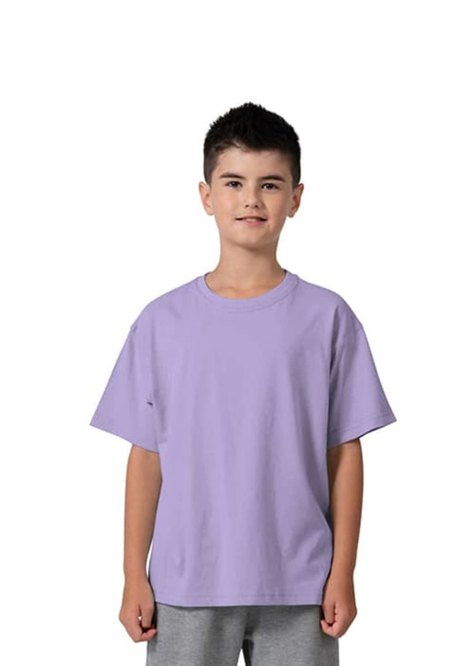 A kid's regular T-shirt in light purple, featuring short sleeves and a relaxed fit. The model is smiling and standing.