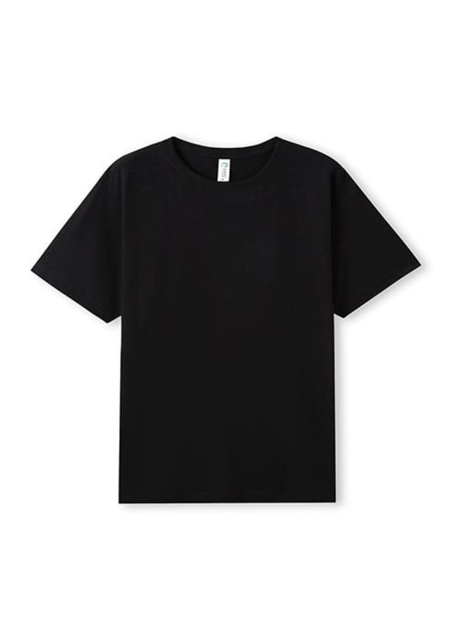 Two models stand together, one wearing a black organic cotton T-shirt and the other in a white organic cotton T-shirt.