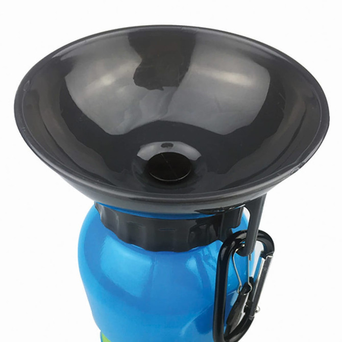 A drink bottle with a blue base and a black funnel top, featuring a carabiner clip and a logo.