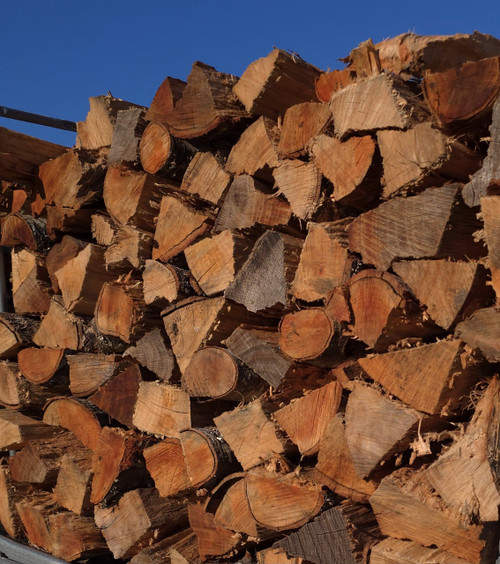 Seasoned firewood ready to burn! Seasoned firewood ready to burn!