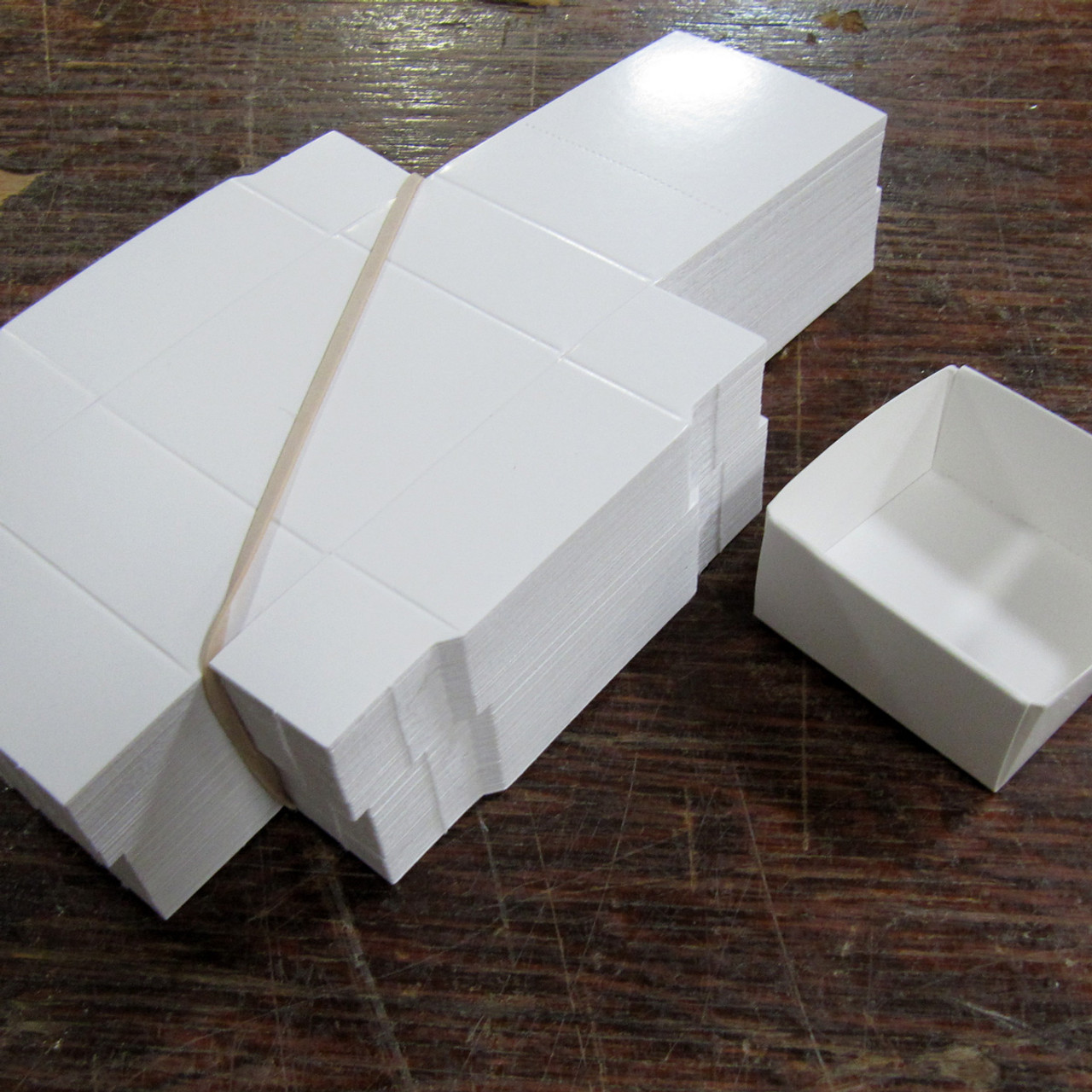 White Mineral Fold up Boxes Size 35 s 2 X 2 100 Pieces white-mineral-fold-up-boxes-size-35-s-2-x-2-100-pieces