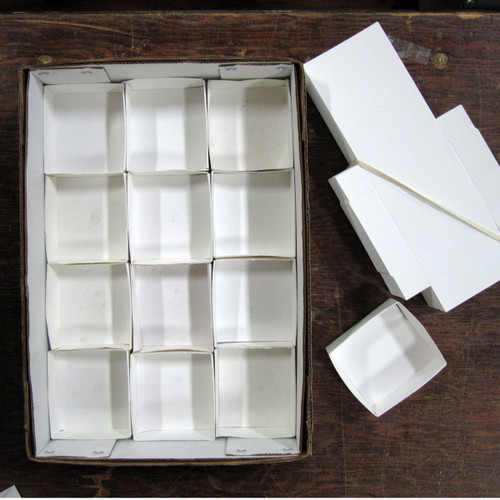 White Mineral Fold up Boxes Size 35 s 2 X 2 100 Pieces White Mineral Fold up Boxes Size 35 s 2 X 2 100 Pieces