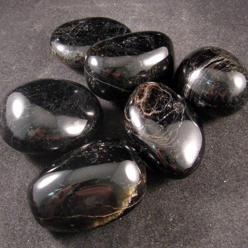 Black "Cat's Eye" Tourmaline Pebble w/ Flash MDSG027 Black "Cat's Eye" Tourmaline Pebble w/ Flash MDSG027