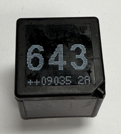 2008-2016 Volkswagen Skoda 4-Pin Relay 8K0 951 253, V23136 B6 X72 Black