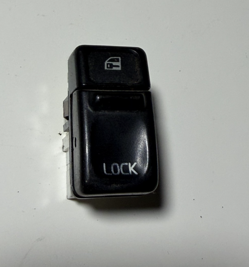 1993 1994 1995 1996 1997 Volvo 850 Power Door Lock Switch 9148483 95W21K