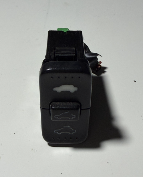 Sunroof Sun Roof Control Button Switch M19833 fits 01 02 03 04 05 Honda Civic