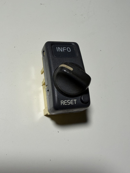 Trip Computer Reset Info Switch 9162959, 97W46Q fits 98-04 Volvo C70 S70