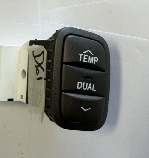 2001-2006 Lexus LS430 Climate Temperature Switch Left Driver 87190 50010