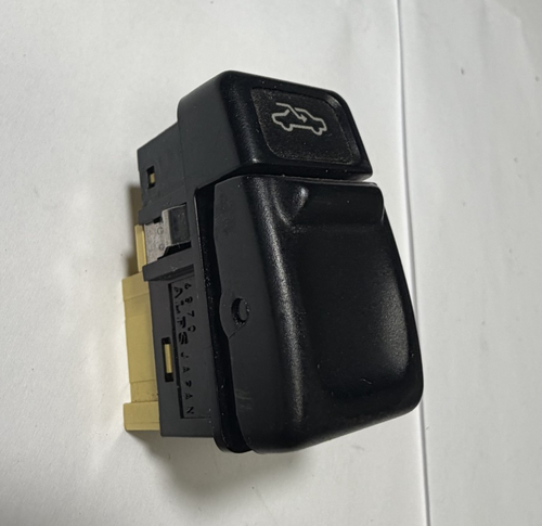 Sun Roof Control Switch Button 9128266 fits 1994-1998 Volvo 940 960 V90