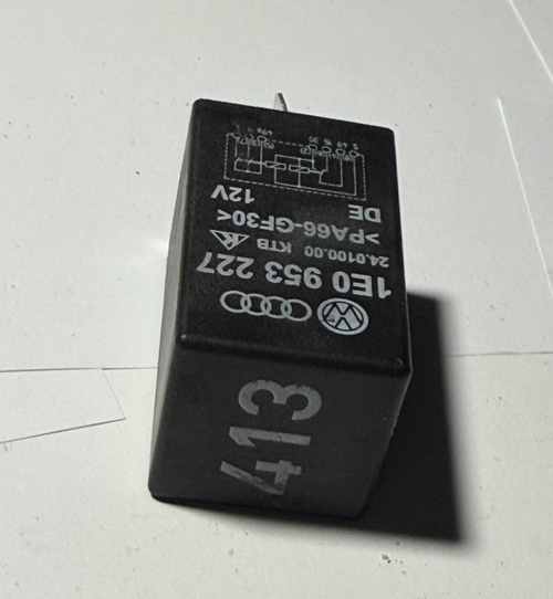 1998 1999 2000 2001 Audi Volkswagen VW Seat Skoda Flasher Relay 4131E0953227