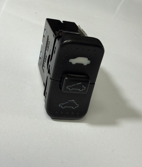Dash Sun Roof Moonroof Sunroof Switch Button M19833 fits 03-07 Honda CR-V