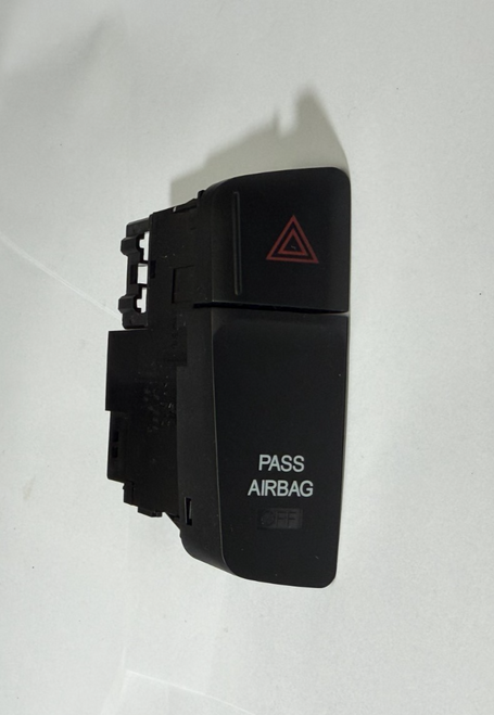 06 07 08 Honda Pilot Emergency Hazard Switch Button M19155 HZS S3N, M31338