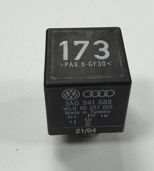99-02 Volkswagen Cabrio Audi Daytime Running Light Relay 3A0941589, WL050237005
