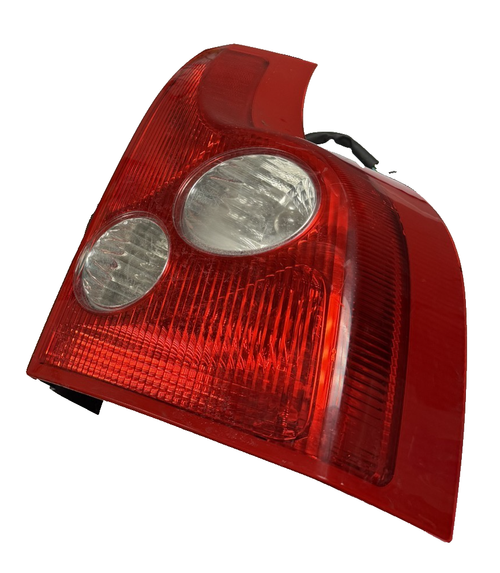 Tail Light Taillight Right Passenger RH fits 2003 2004 2005 2006 Volvo XC90