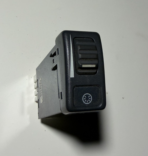 Dash Dimmer Switch 6849861, 97W50B fits 1998 1999 2000 2001 2002 Volvo V70