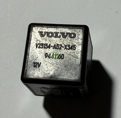 1994-2004 Volvo V40 Multiuse 5-Pin Relay 12V V23134 A52 X345, 9441160 Black