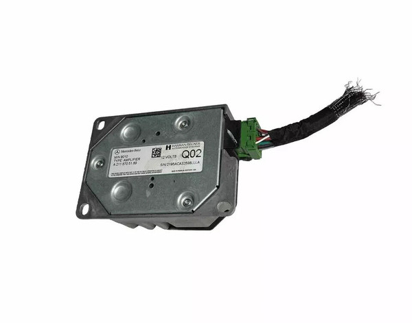 2008-218 Mercedes W212 E350 GL450 R350 Subwoofer Amp Amplifier Harman Becker OEM