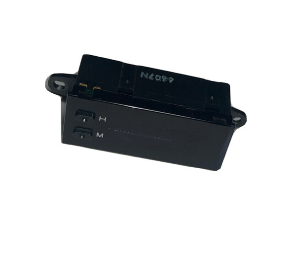 1995-1999 Nissan Maxima digital clock oem 1b722