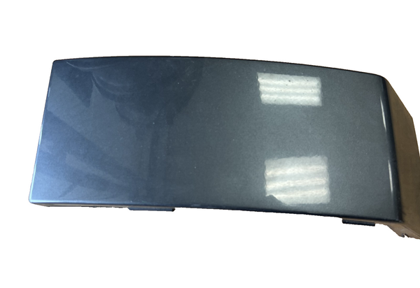 2003 2004 2005 2006 Volvo XC90 Right RH Bumper Corner Filler Trim OEM 8620820