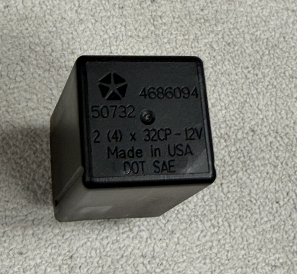 Turn Signal Relay 12V 4686094, 50732 fits 1997 1998 1999 2000 Dodge Caravan