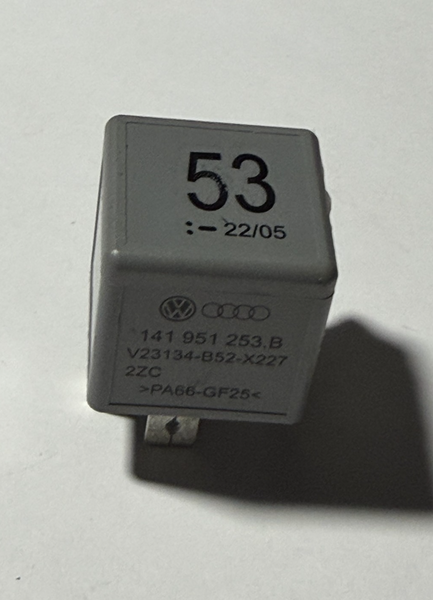 Audi VW Seat Skoda 4 Pin #53 12V Relay 141 951 253 B, V23134 B52 X227
