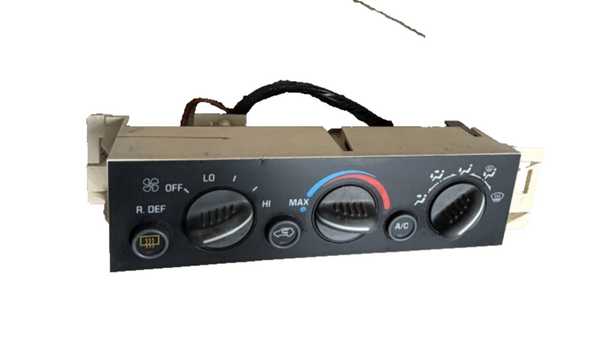 1996-1999 Chevrolet Tahoe AC Heater Climate Temperature Control Switch