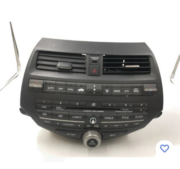 2008-2009 Honda Accord Coupe AM FM 6 Disc CD Player Radio Receiver OEM I02B36051 2008-2009 Honda Accord Coupe AM FM 6 Disc CD Player Radio Receiver OEM I02B36051