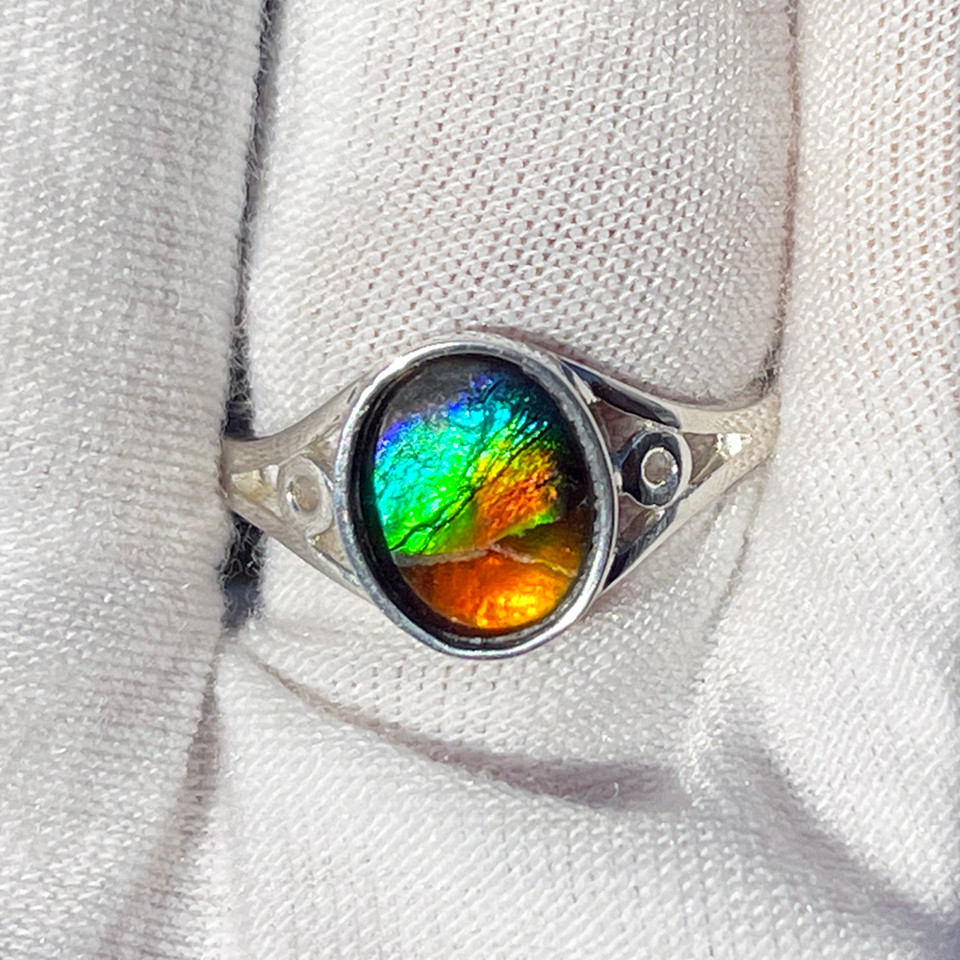 •AMMOLITE - FREEFORM• scallop bezel silver ring (size 8.75)