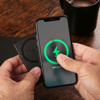 The Slim Wireless 2000mAh Power Bank